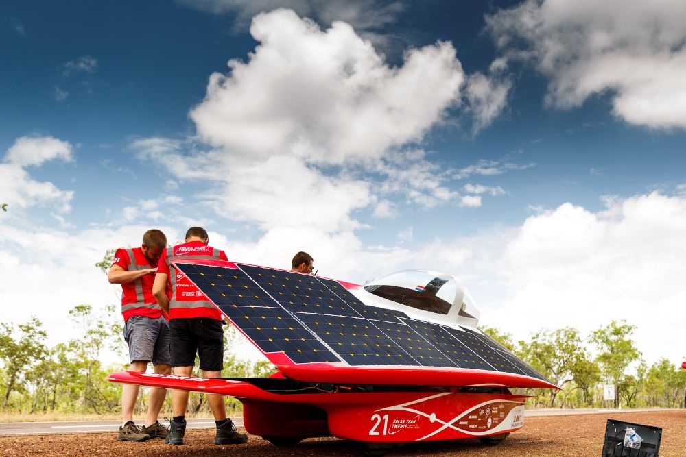 Solar Team Twente met zonne-auto